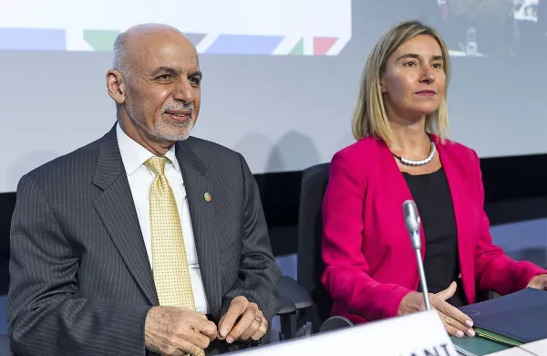 Afganistanski predsednik Ašraf Gani in visoka zunanjepolitična predstavnica EU Federica Mogherini.