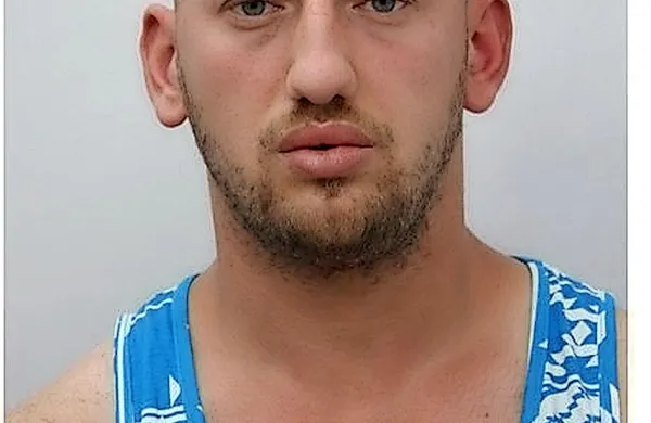 Policija še  vedno išče 27-letnega Shqiprona Hoxhaja iz 
Izole.