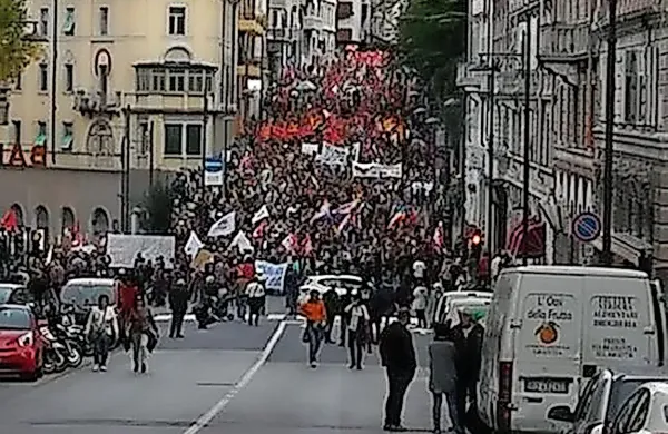 Predstavitve se je udeležil tudi predsednik države Borut 
Pahor, ki je v nagovoru poudaril pomen tehnološkega napredka.