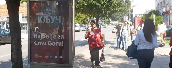 Kosovskim beguncem iz tabora v Podgorici so obljubili selitev v stanovanja, ki jih gradijo s pomočjo EU.
