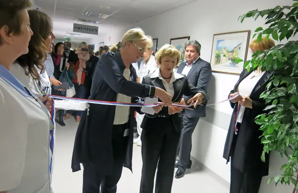V Bolnišnici Sežana so danes uradno odprli prenovljene 
prostore tamkajšnjega laboratorija in bolnišnične lekarne.