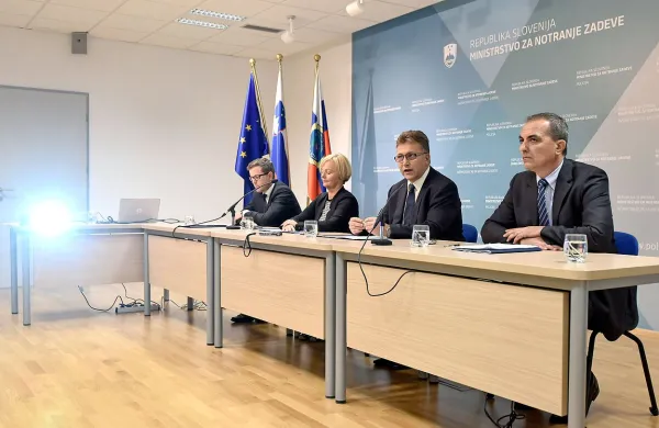 Potem ko so ves teden odmevale obširne policijske preiskave v slovenski Istri, v Ljubljani in Celju, so policisti danes 
predstavili njihove izsledke. 