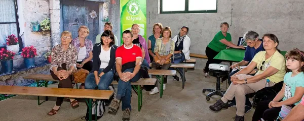 Na predavanju o  vrtu v jesenskem in zimskem času, ki ga je 
pripravila Patricija Pirnat, so obiskovalci izvedeli marsikaj 
koristnega. 