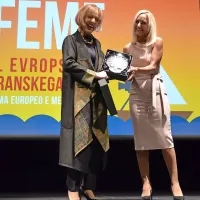 Mileni Zupančič so podelili nagrado za prispevek k slovenskemu filmu.