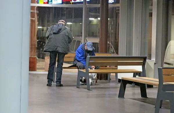 V Sloveniji je po uradnih podatkih brez strehe nad glavo več 
kot 2700 ljudi. Fotografija je simbolična.