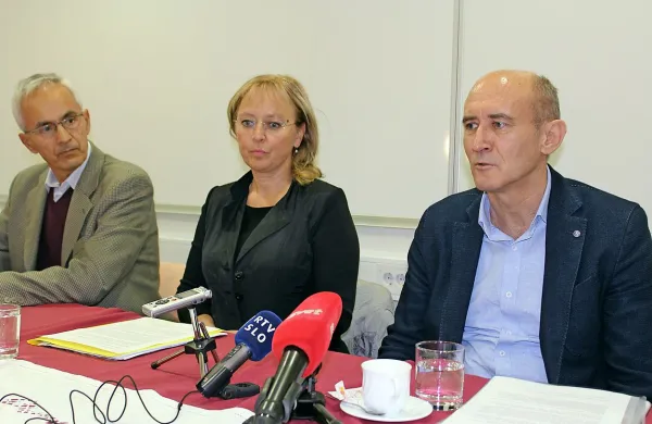 Primarij Bojan Pelhan, psihiatrinja Janja Milič in dr. Marko Pišljar (z leve).