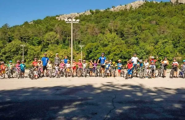 Lani je ajdovsko šolo triatlona obiskovalo 55 osnovnošolcev.