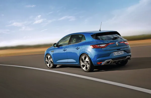 Megane bo na voljo tudi kot iskrivi karavan z več kot 200 
konjički