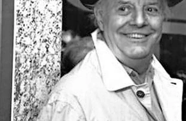 Zjutraj je v 91. letu starosti umrl italijanski dramatik in igralec 
Dario Fo, dobitnik Nobelove nagrade za literaturo leta 
1997.