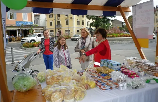 Utrinek z ene izmed Drobtinic.