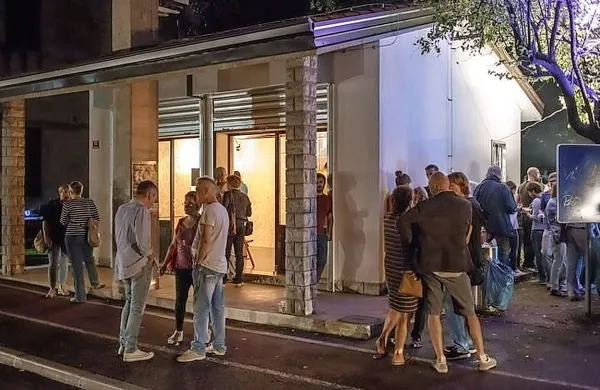 V CARINArnici na meji drevi o tem, kako se spreminjajo meje