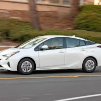 

Prius  je lahko tako družinski kot tudi poslovni avtomobil.