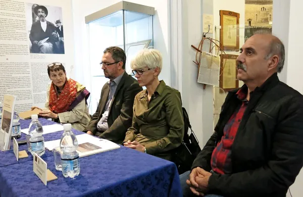 Kongres muzealcev so včeraj v Pomorskem muzeju Sergej 
Mašera Piran predstavili (z leve) Verena Vidrih Perko, Franco 
Juri, Tanja Roženbergar in Flavio Bonin. 