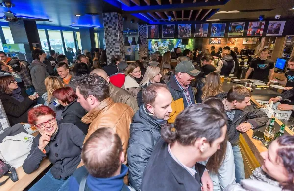 Prvi jutranji koncert je lani v Snack bar privabil številne 
obiskovalce.