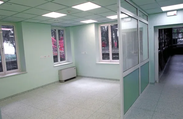 V prostore splošne ambulante v Valdoltri, v katerih bo kmalu 
deloval zdravnik družinske medicine, morajo namestiti še 
pohištvo.