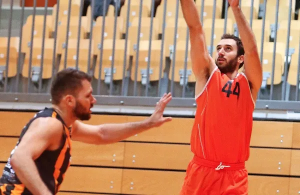 Občasni reprezentant BiH in član Primorske  Nikola Gajić je bil 
izbran za MVP 2. kroga prve SKL.