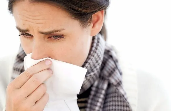  Hladnejše vreme prinaša porast respiratornih obolenj.