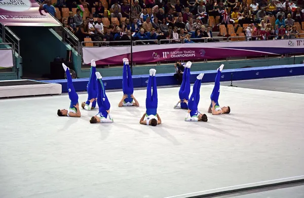 V team gymu sta enako pomembna posamična kakovost in 
usklajenost. 