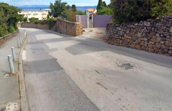 Po prihajajočih praznikih bodo preplastili  cesto Beli Križ–Arze.