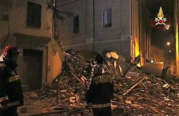  Osrednjo Italijo so četrtek zvečer in ponoči stresli trije 
potresi.