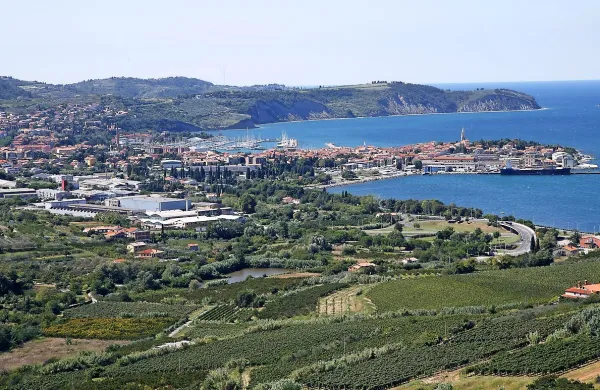 Izola