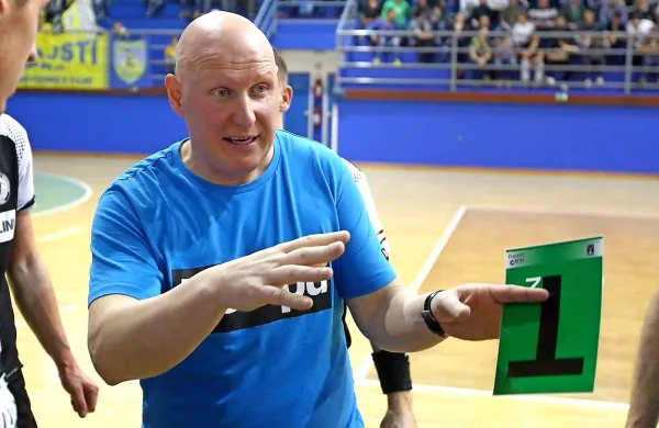 Borut Hren, trener izolskih rokometašev