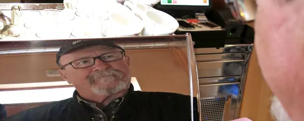 Tomaž Domicelj: “Nihče ni najboljši! Zmeraj se najde kdo, ki je še boljši od tebe. Pomembno je 
samo nekaj: kar delaš, delaj pošteno! In ne podcenjuj drugih, ne zmerjaj in ne ignoriraj jih.” 