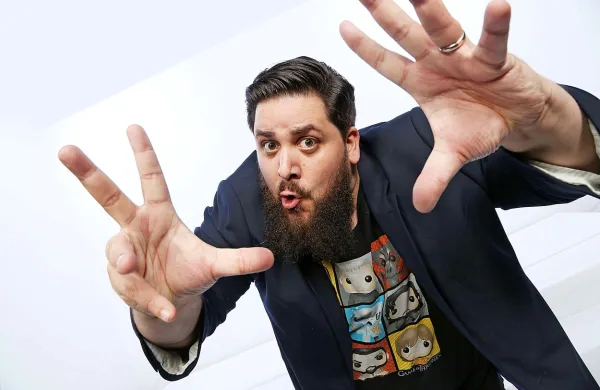 Uspešna stand up predstava Boštjana Gorenca - Pižame 50 
odtenkov njive bo po več kot 70 ponovitvah po Sloveniji in 
tudi v tujini prišla še na male ekrane.