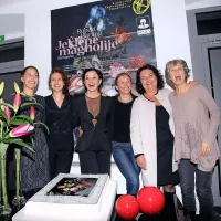 Jeklene magnolije za uvod v novo gledali&scaron;ko sezono (foto)