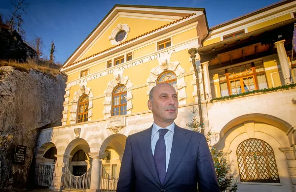 Marjan Batagelj: “Uvrstitev na lestvico je 
nenazadnje  rezultat vsega, kar sem v 25 letih dela 
ustvaril. In je lahko tudi nauk, da se vse da, če se 
hoče.”