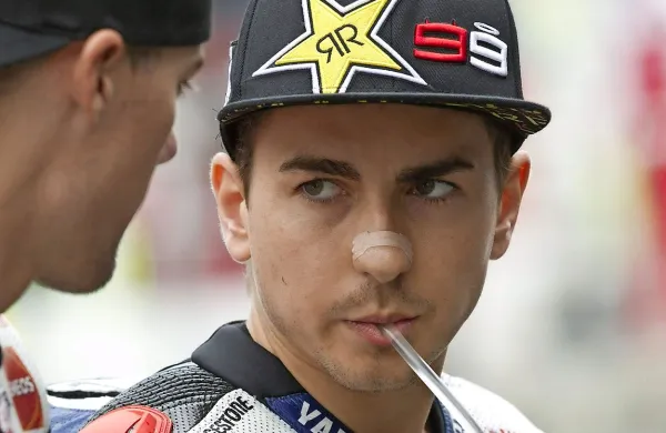 V španski Valencii se je končala sezona svetovnega prvenstva v motociklizmu. Zadnjo preizkušnjo elitnega razreda 
motoGP je dobil domačin Jorge Lorenzo (Yamaha).