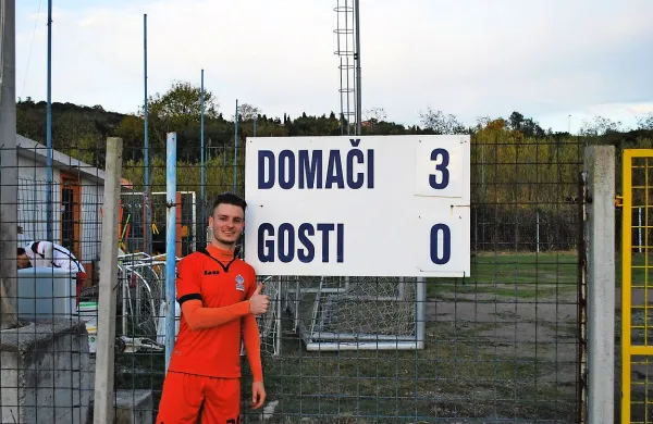 Matej Zemljak je v soboto dosegel vse tri gole za domače iz 
Ankarana. 