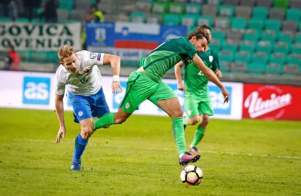 Tudi Rene Krhin je na Malti sploh prvič igral po tekmi z Anglijo, 
vendar pa predvsem zaradi odločitve njegovega klubskega 
trenerja. 