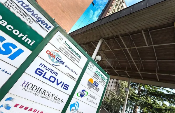 Glovis Koper, Podružnica Koper, si je nagrado najboljšega 
tujega investitorja v kategoriji logističnih centrov prislužila z 
izjemnim dobičkom in zavidljivo rastjo prihodkov.