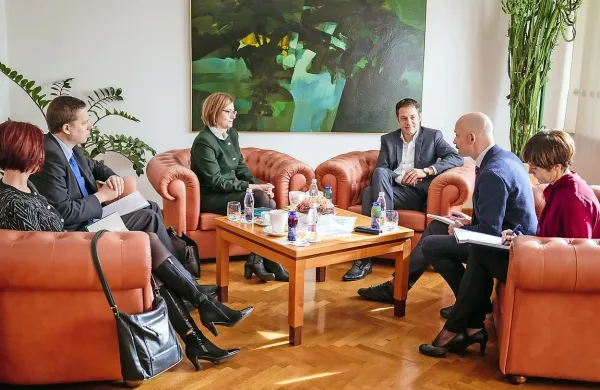 Spomenik Madžarom?