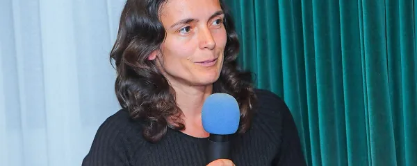 “Ekološki pridelovalci smo zaskrbljeni, saj ne vemo, kaj bi za 
nas pomenila  načrtovana zgraditev hitre ceste Koper-Dragonje, ki bi prečkala dolino Drnice, kjer imamo njive,” pravi 
Nina Froggatt.