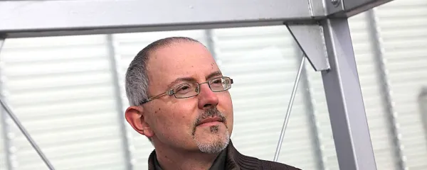 Dr. Lenart Škof: “Najbolj me skrbi za šolstvo. Kako 
pričakovati nekaj novega in svežega v Evropi, če 
bodo otroci podvrženi skrbem, strahu, slabemu 
izobraževanju? V ZDA se to dogaja.”