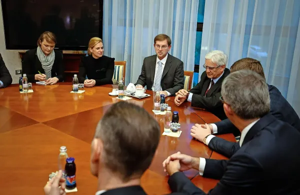 Miro Cerar se je danes v Portorožu udeležil Poslovne 
konference. 