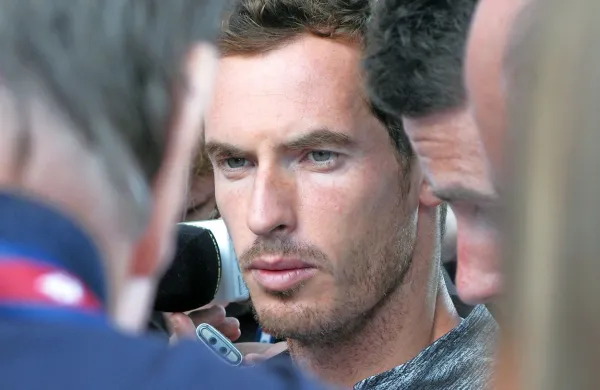 Škot Andy Murray si je zagotovil prvo mesto na lestvici ATP 
ob koncu sezone.