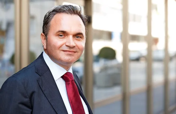 Zijad Bećirović: “Očitkov o plagiatorstvu ne bom 
komentiral.”
