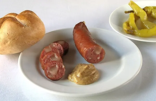  V tržaških šolah ne bodo več stregli  jedi drugih narodov, 
ampak bo poudarek na tipičnih  italijanskih jedeh.