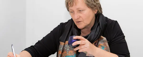Milena Bučar Miklavčič je vodilni slovenski analitik za kakovost oljčnega olja.