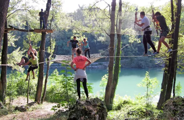 Soča Fun Park je v letošnji sezoni obiskalo okrog 5000 
gostov, pretežno tujcev, med katerimi prevladujejo Italijani.