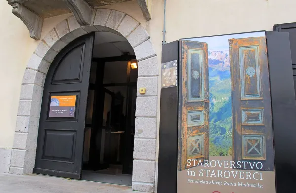 Za ključe vrat kulturnega zavoda se potegujejo le še štirje.