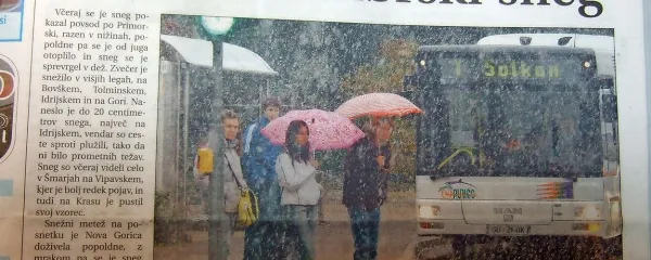 Na današnji dan pred enajstimi leti je sneg pobelil Primorsko. 
Snežni metež je v dopoldanskih urah doživela tudi Nova 
Gorica (na fotografiji).