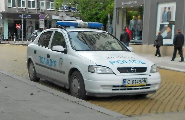 V najrevnejši državi EU so taborišča za begunce polna, letos 
so registrirali približno 13.000 migrantov, večinoma Afganistancev. 