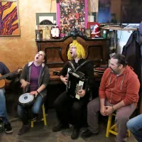 Ljubo doma, Zmelkoow pa pri Ljubotu - z novim albumom! (video)