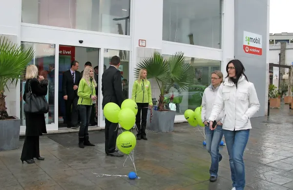 Koprska poslovna enota Si.mobila, v naslednjem letu pa 
A1.
