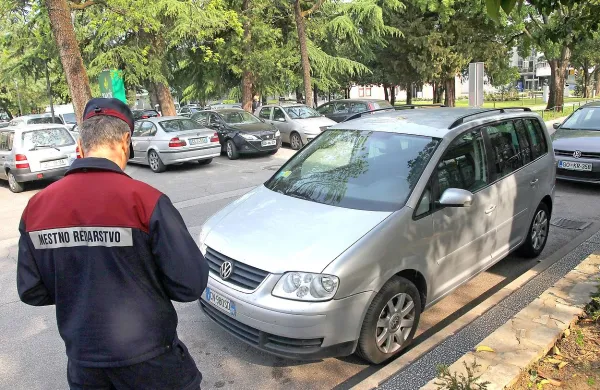 Redarji bodo imeli večja pooblastila, a ne takšna kot policisti.