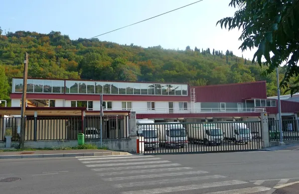 Lucijska pralnica naprodaj